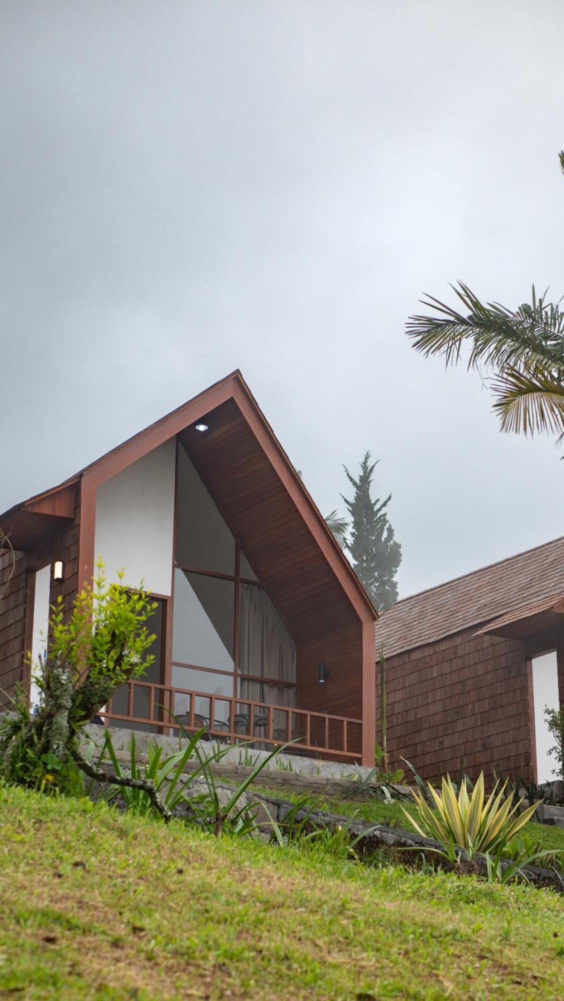 Catu Glamping Bedugul Villa Selemadeg Buitenkant foto